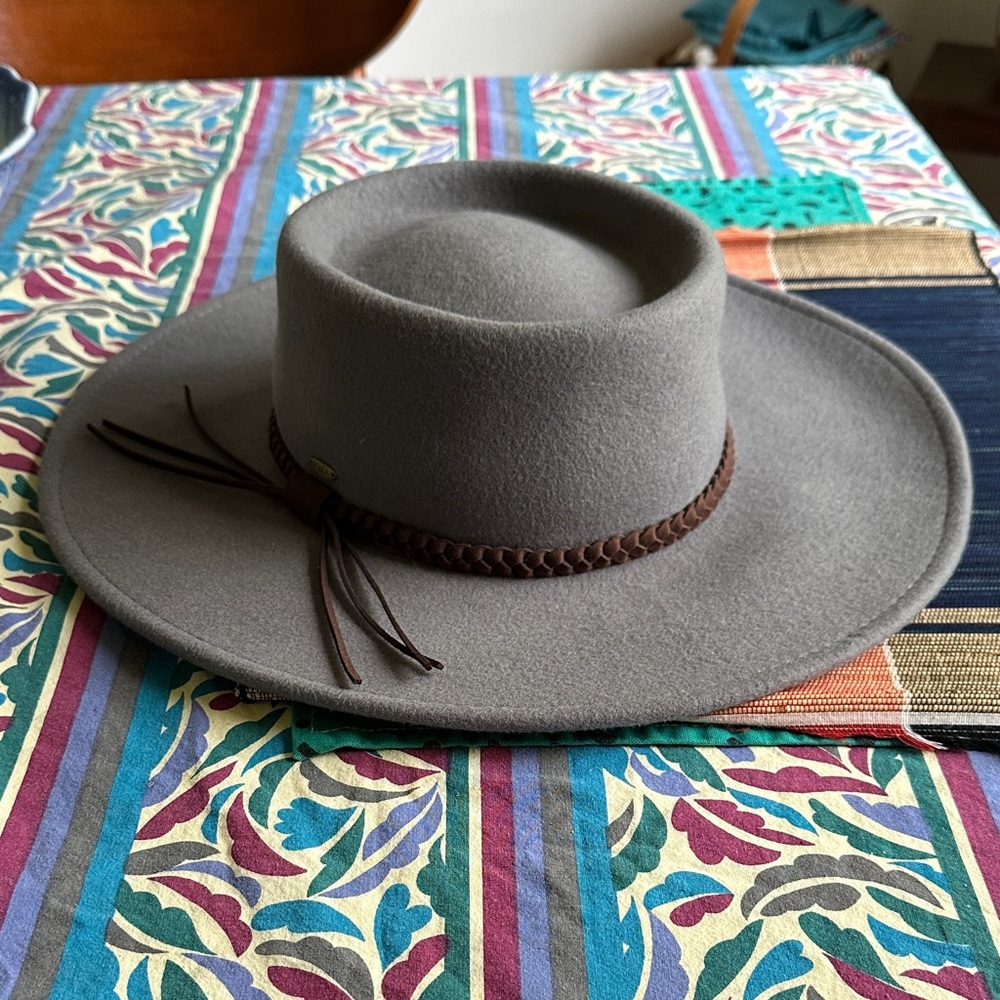 Scala gray wool felt Rancher/ “fall girl” hat with brown braided band